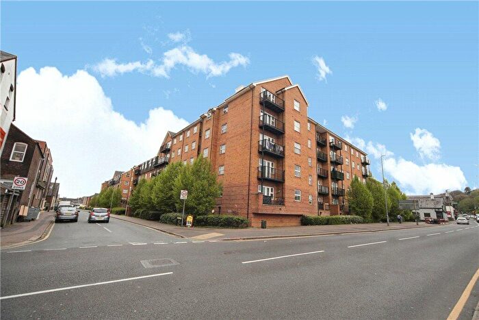1 Bedroom Apartment For Sale In Holly Street, Luton, Bedfordshire, LU1