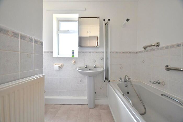 2 Bedroom Detached Bungalow For Sale In Hawthorn Road, Gayton, King's Lynn, PE32
