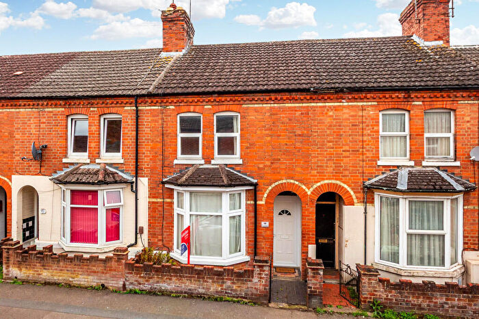 3 Bedroom Terraced House For Sale In Cromwell Road, Rushden, NN10