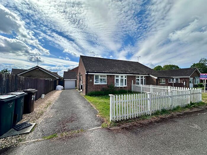 2 Bedroom Semi-Detached Bungalow For Sale In Hawks Way, Ashford, TN23