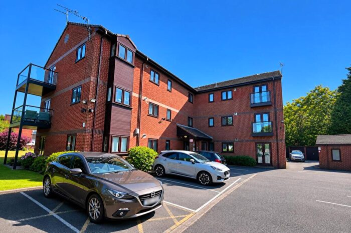2 Bedroom Flat To Rent In Merrilocks Road, Lynton Court, L23