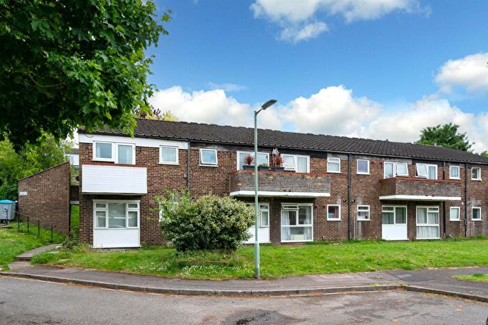 2 Bedroom Flat To Rent In Royal Court, Hemel Hempstead, HP3