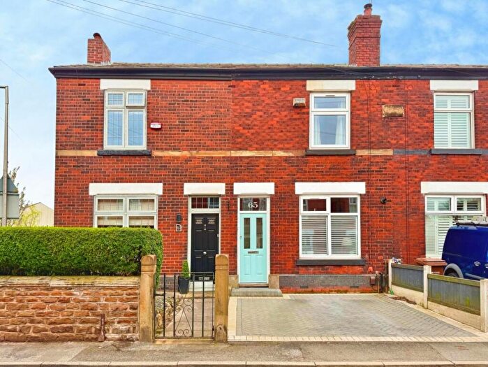 2 Bedroom Terraced House For Sale In Moorland Road, Woodsmoor, SK2