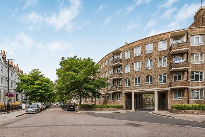 1 Bedroom Flat For Sale In St. Marys Square, Bayswater, London, W2