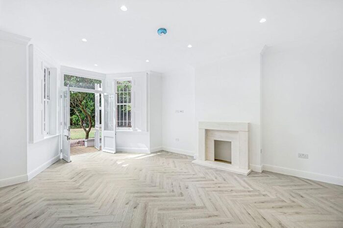 2 Bedroom Flat To Rent In Sutherland Avenue, Maida Vale, W9