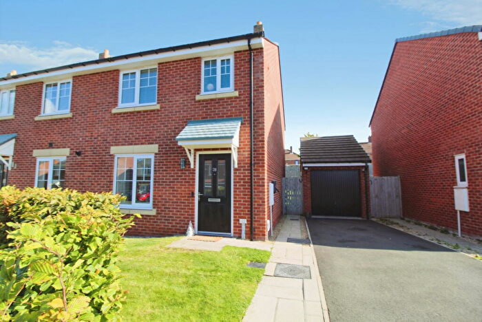 3 Bedroom Semi-Detached House For Sale In Jarvis Drive, Crawcrook, NE40