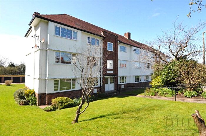 2 Bedroom Flat For Sale In Kirby Park Mansions, Ludlow Drive, West Kirby, CH48