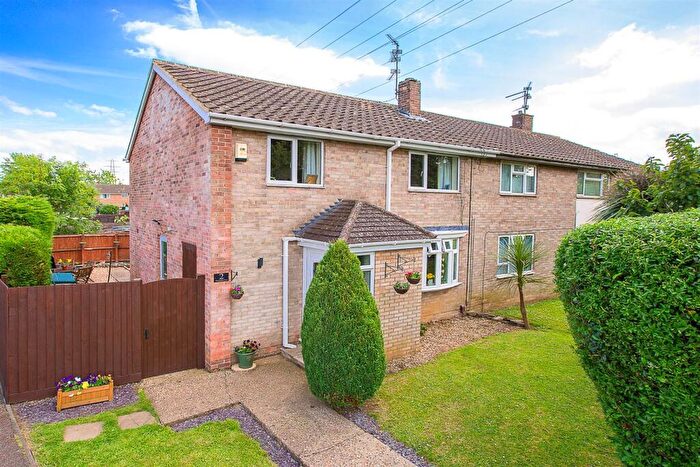 3 Bedroom End Of Terrace House To Rent In Weymouth Close, Corby, NN18