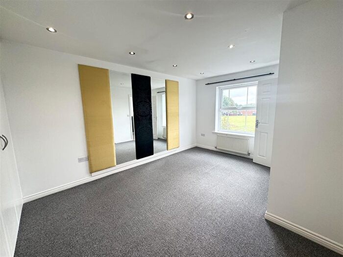 4 Bedroom Town House To Rent In Fullerton Way, Thornaby, Stockton-On-Tees, TS17