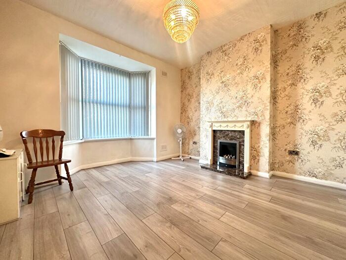 4 Bedroom House To Rent In Waverley Road, Small Heath, B10