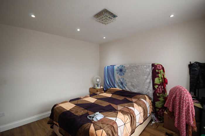 4 Bedroom Terraced House To Rent In Fernbank Avenue, Wembley, Middlesex, HA0