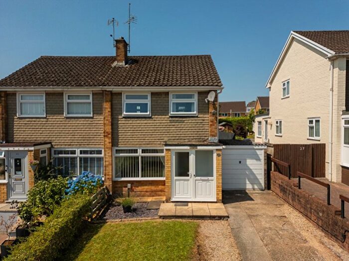 3 Bedroom Terraced House For Sale In Rowan Way, Newport, NP20