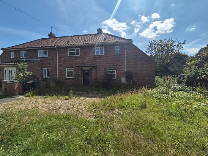 3 Bedroom Semi-Detached House For Sale In Barford Road, Marlingford, Norwich, Norfolk, NR9