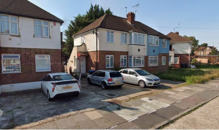 Studio To Rent In Stainton Road, Enfield, EN3