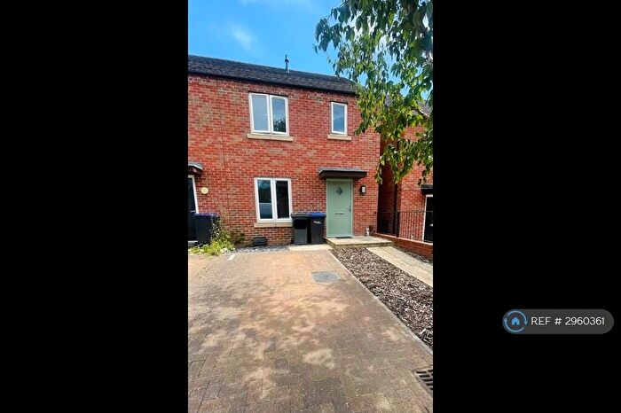 2 Bedroom End Of Terrace House To Rent In Hever Close, Northampton, NN5