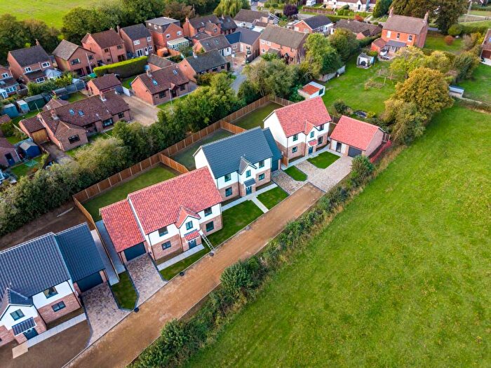 3 Bedroom Detached House For Sale In The Paddocks, Briston, NR24