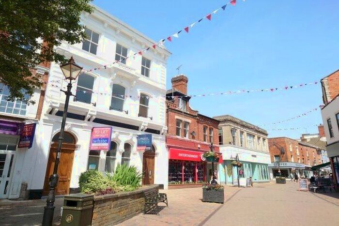 1 Bedroom Flat To Rent In London &amp; County Mews, Banbury, OX16