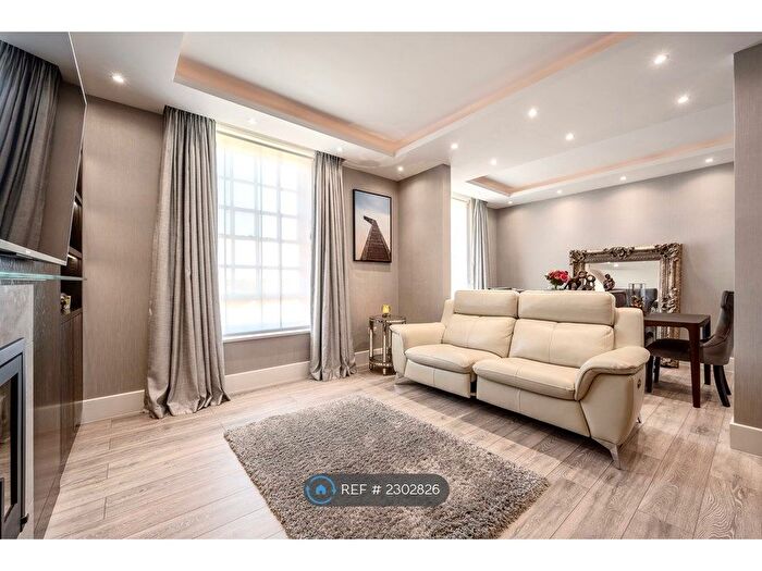 3 Bedroom Flat To Rent In Dudley Court, London, NW11