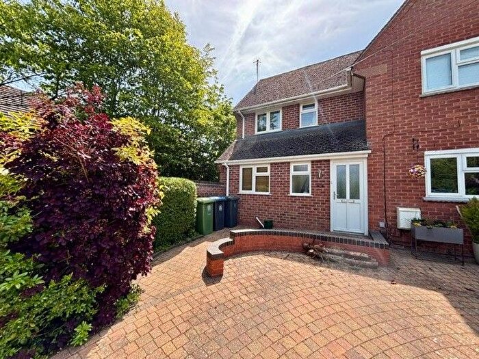 2 Bedroom Property To Rent In Alcester Road, Stratford-Upon-Avon, CV37