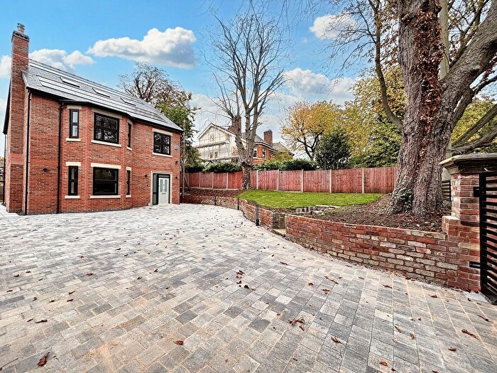 6 Bedroom Detached House For Sale In Cavendish Road, Eccles, M30