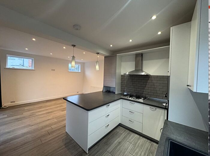 3 Bedroom Property To Rent In Tudor Way, Petts Wood, BR5