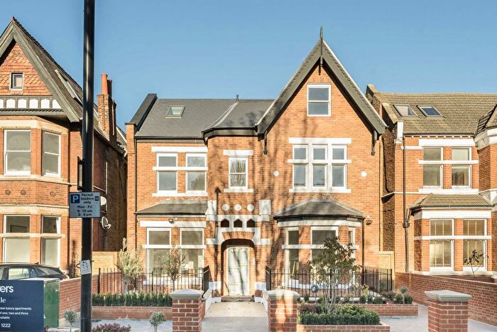 1 Bedroom Flat For Sale In Gordon Road, Ealing, W5