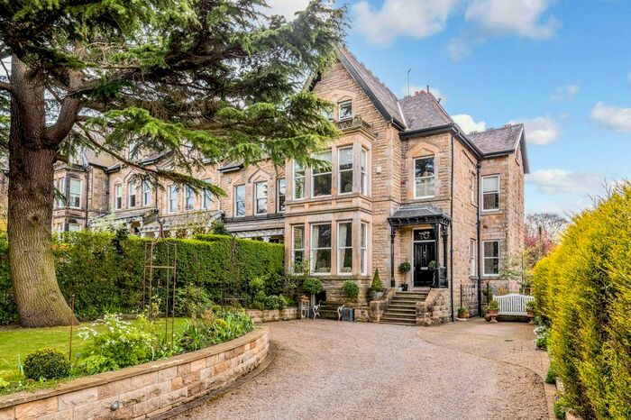 5 Bedroom Semi-Detached House To Rent In Queens Road, Harrogate, HG2