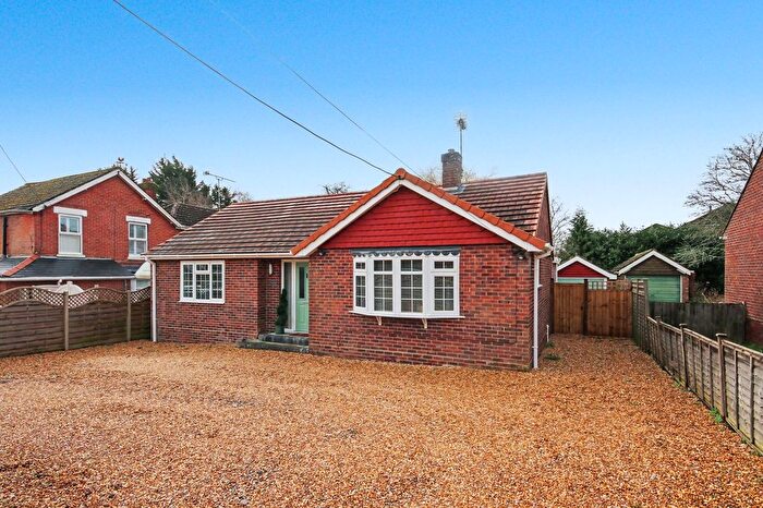 3 Bedroom Detached Bungalow For Sale In Twynhams Hill, Shirrell Heath, SO32