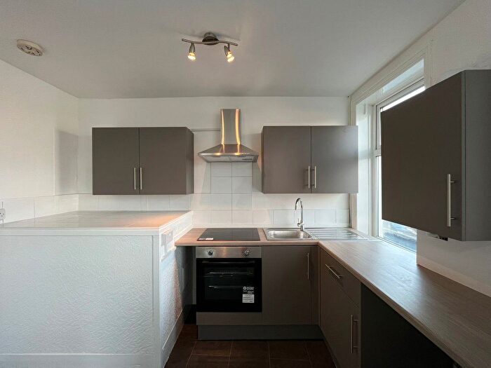 2 Bedroom Flat To Rent In Red Bank Road, Blackpool, Lancashire, FY2