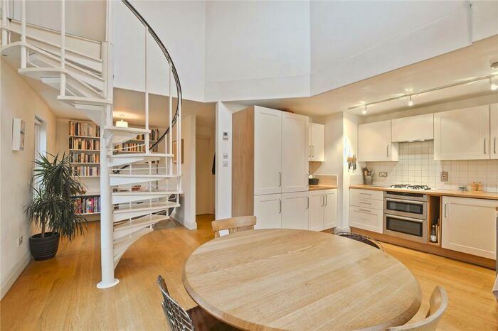 2 Bedroom Flat To Rent In The Terraces, Garner Street, London, E2