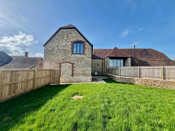4 Bedroom Barn Conversion For Sale In Stony Lane, Bishops Caundle, DT9