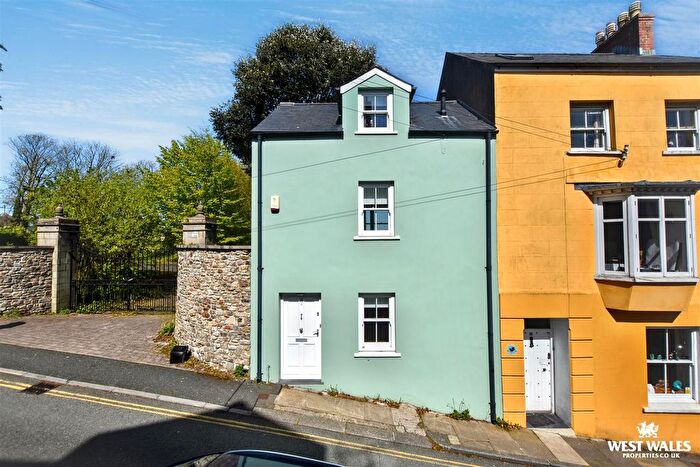 1 Bedroom End Of Terrace House For Sale In Goat Street, Haverfordwest, SA61