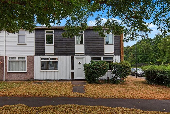 3 Bedroom End Of Terrace House For Sale In Jim Forrest Close, Coventry, CV3