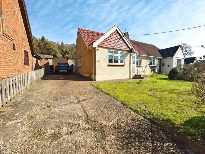 3 Bedroom Bungalow To Rent In Bush Road, Cuxton, Rochester, Kent, ME2