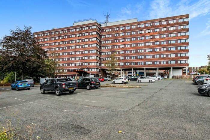 2 Bedroom Apartment To Rent In Castle Court, Dudley, DY2