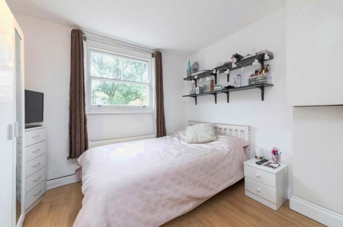 Studio To Rent In Goldhurst Terrace, South Hampstead, NW6