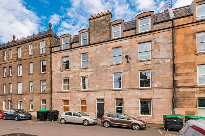 2 Bedroom Flat For Sale In / Mentone Avenue, Portobello, EH15