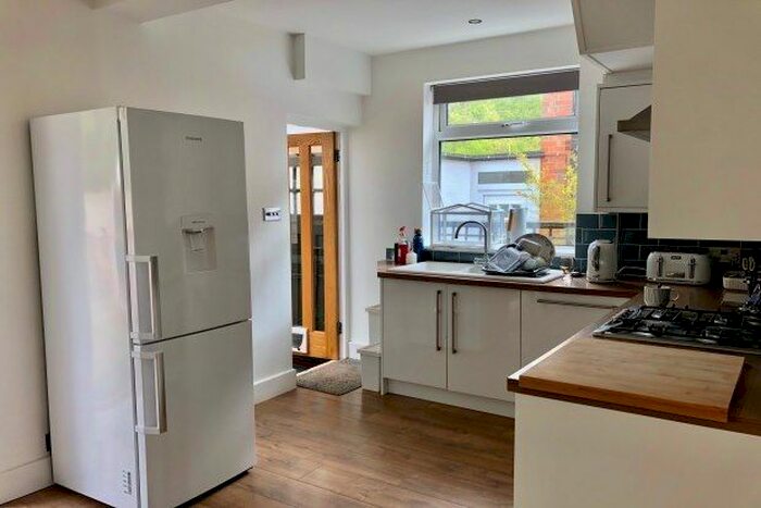 3 Bedroom Semi-Detached House To Rent In Birstall, Leicester, LE4