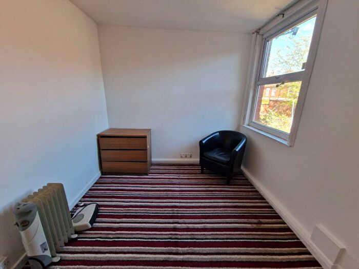 1 Bedroom Flat To Rent In Fosse Road South, LE3