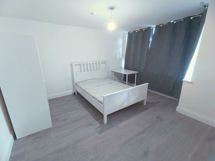 1 Bedroom Semi-Detached House To Rent In Filton Avenue, Bristol, BS34