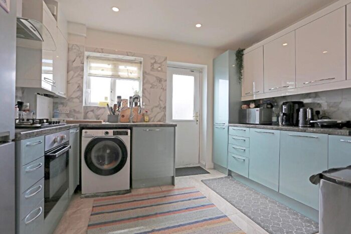 3 Bedroom Terraced House To Rent In Billet Road, Romford, London, RM6