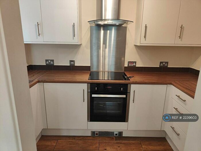 1 Bedroom Flat To Rent In Rushdon Close, Romford, RM1