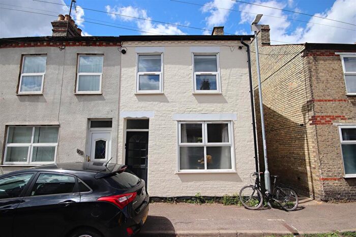 2 Bedroom House To Rent In Thoday Street, Cambridge, CB1