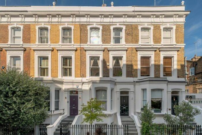 4 Bedroom Property To Rent In Fawcett Street, London, SW10