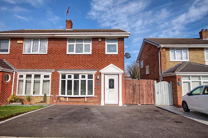 3 Bedroom Semi-Detached House For Sale In Watton Road, Thornaby, TS17