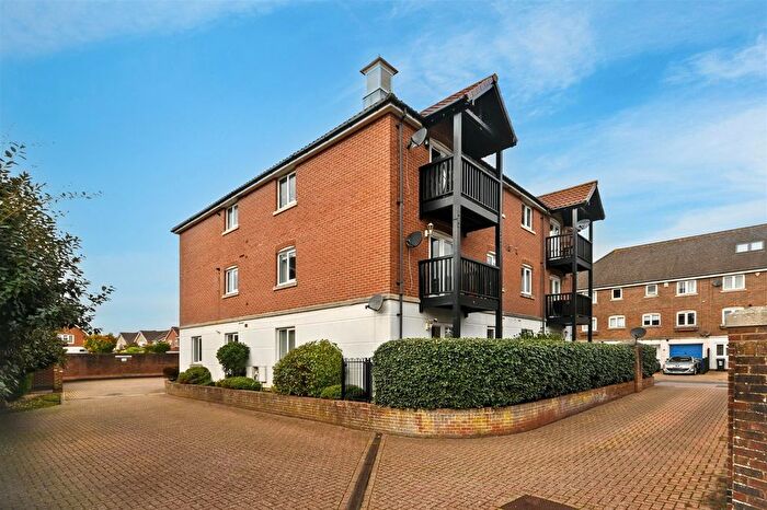 3 Bedroom Flat For Sale In Santa Cruz Drive, Eastbourne, BN23