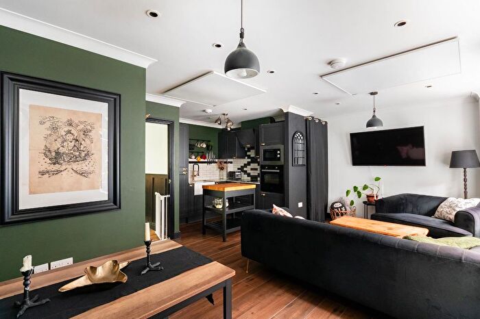 2 Bedroom Flat For Sale In St. Clement Court, St. Pauls, BS2