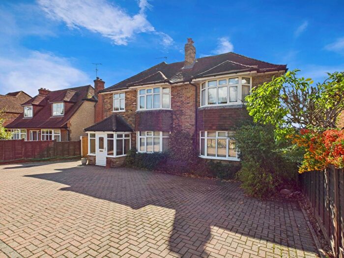 4 Bedroom Detached House For Sale In Hillfield Road, Chalfont St. Peter, Buckinghamshire, SL9
