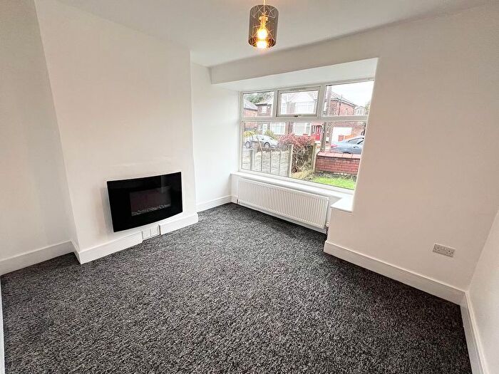 3 Bedroom Semi-Detached House To Rent In Russell Road, Salford, M6