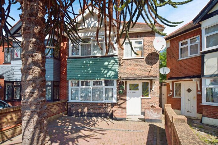3 Bedroom Semi-Detached House For Sale In Markmanor Avenue, Walthamstow, London, E17